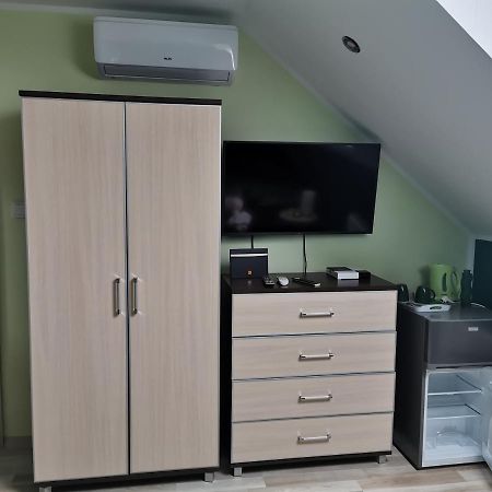 Hotel Zlota Rybka Lubniewice Extérieur photo