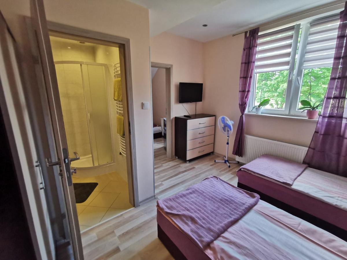 Hotel Zlota Rybka Lubniewice Extérieur photo
