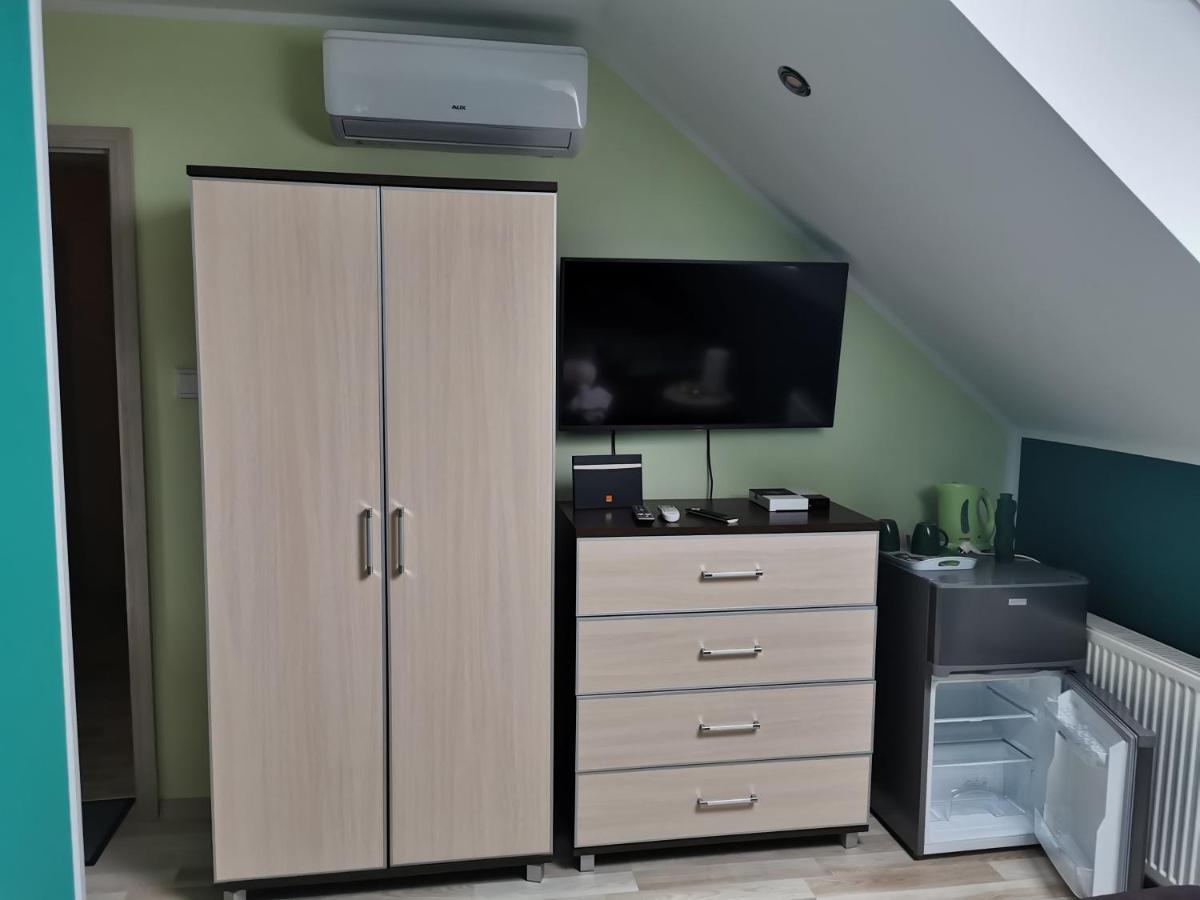 Hotel Zlota Rybka Lubniewice Extérieur photo