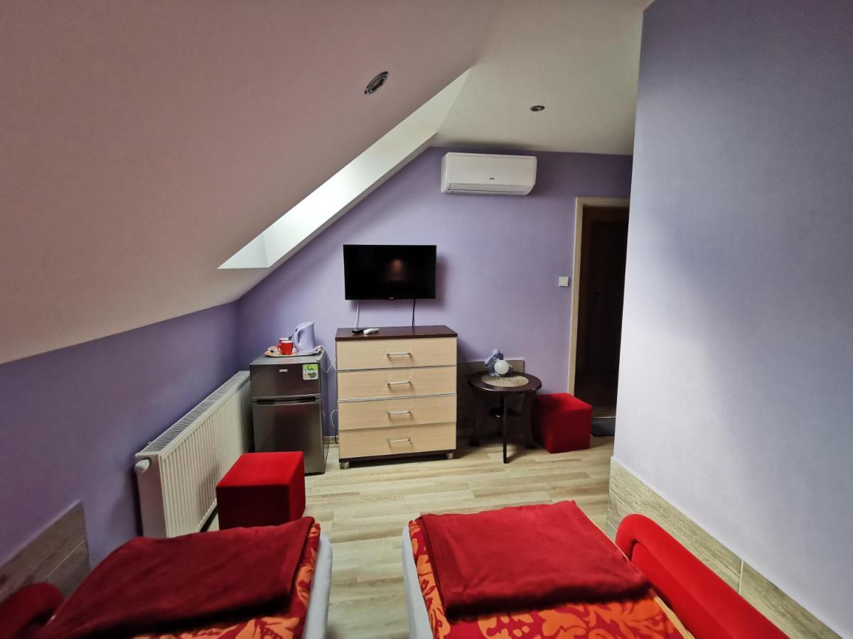 Hotel Zlota Rybka Lubniewice Extérieur photo