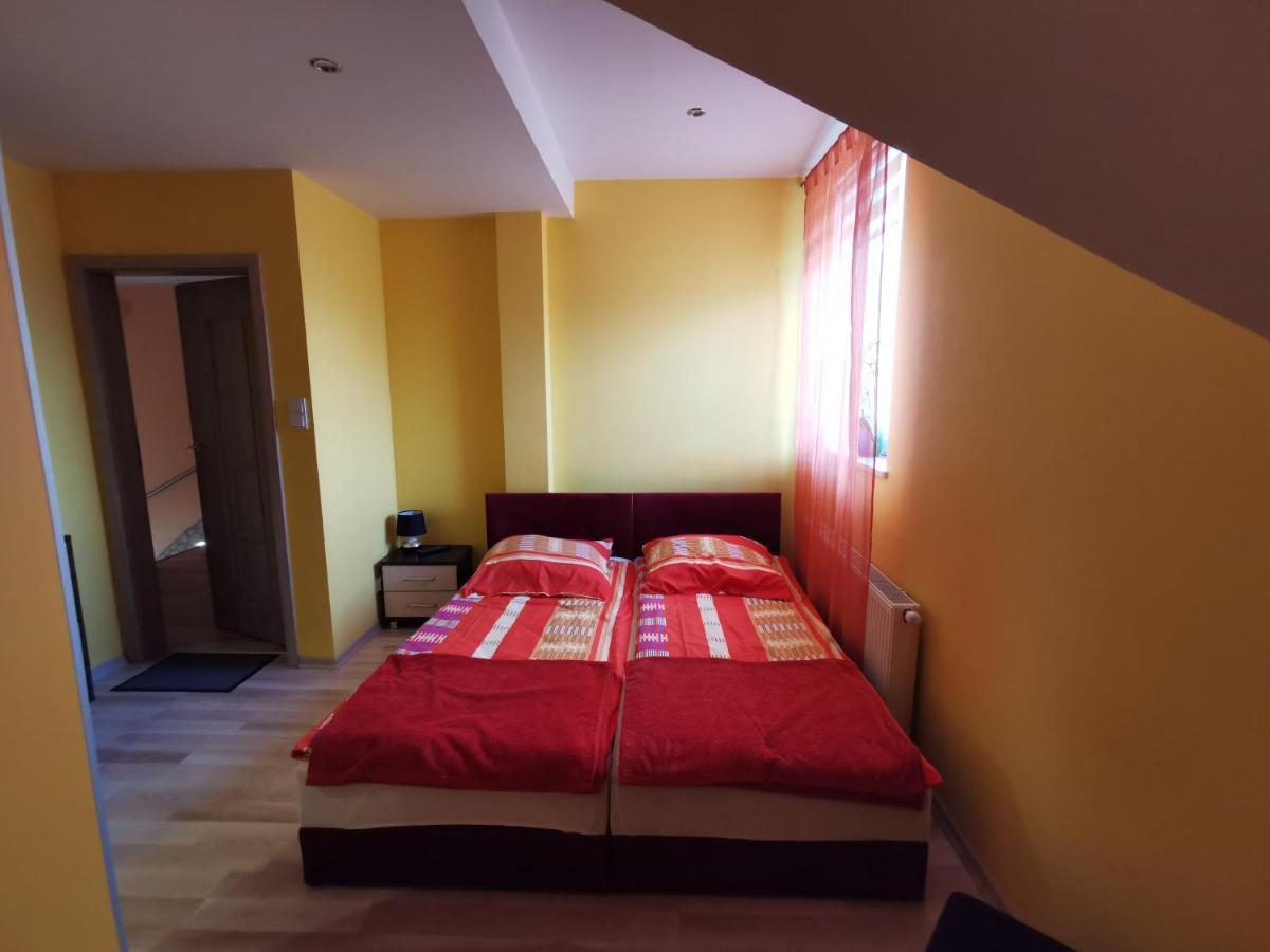 Hotel Zlota Rybka Lubniewice Extérieur photo